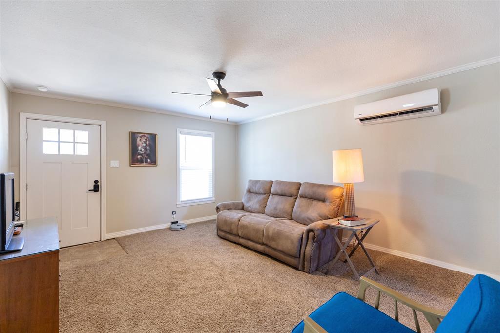 221 NW Avenue J, Hamlin, TX 79520