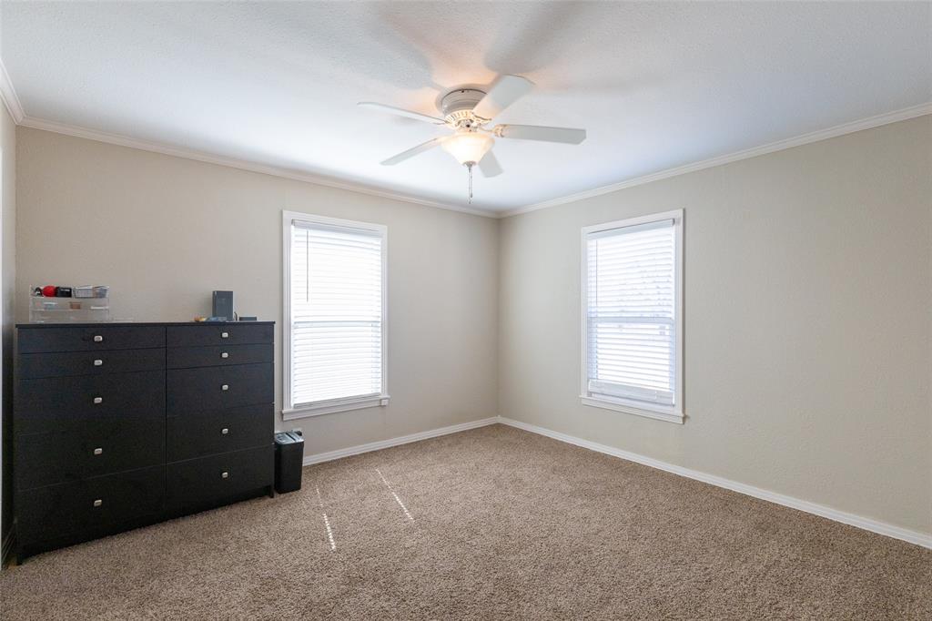 221 NW Avenue J, Hamlin, TX 79520