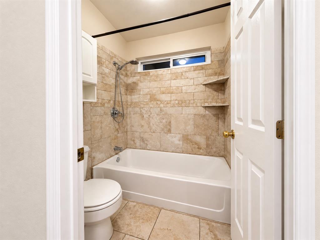 Upstairs Jack and Jill Bathroom