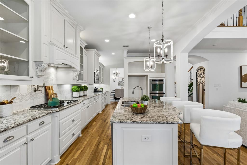 605 Royal Glen Drive, Murphy, TX 75094