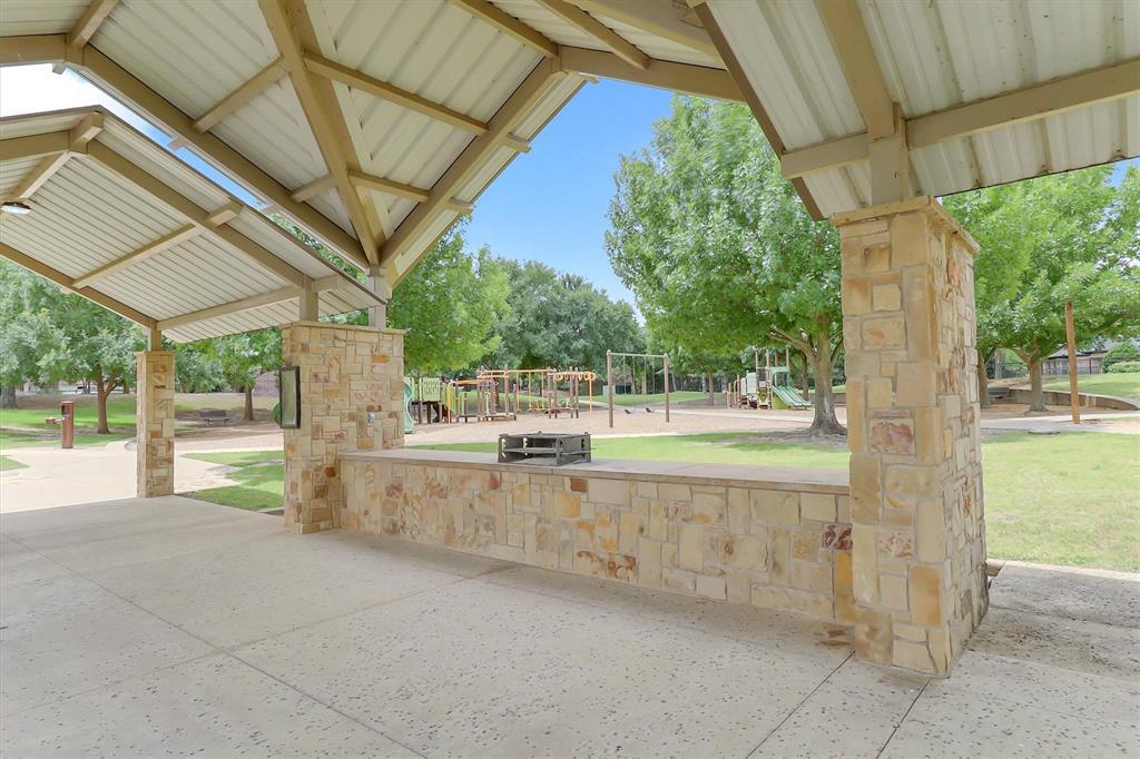 605 Royal Glen Drive, Murphy, TX 75094