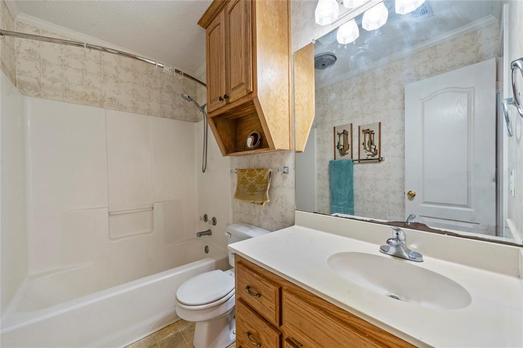 531 Karen Drive, Robinson, TX 76706