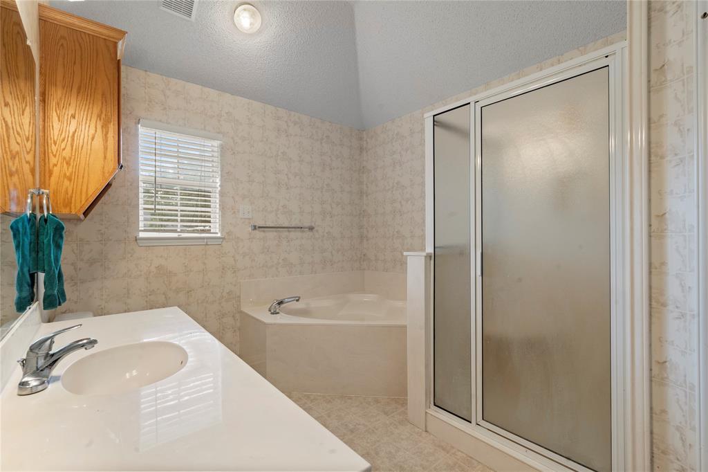 531 Karen Drive, Robinson, TX 76706