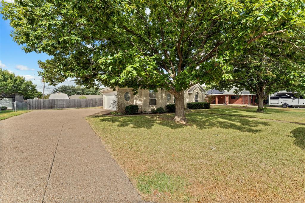 531 Karen Drive, Robinson, TX 76706