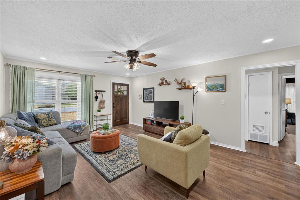 3228 Olive Place, Fort Worth, TX 76116