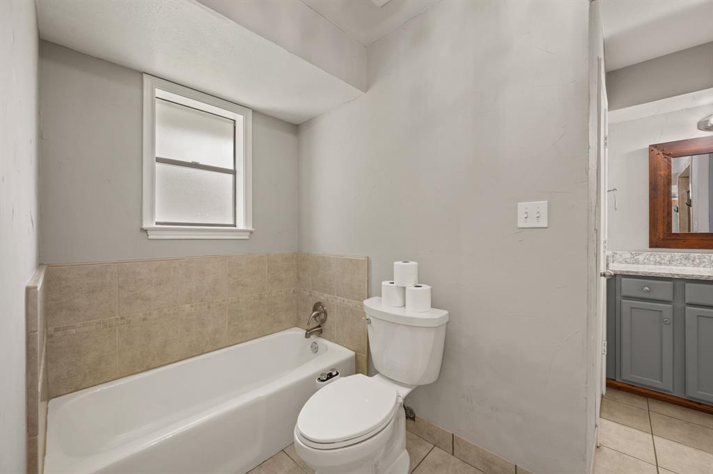 1305 Tierra Calle, Carrollton, TX 75006