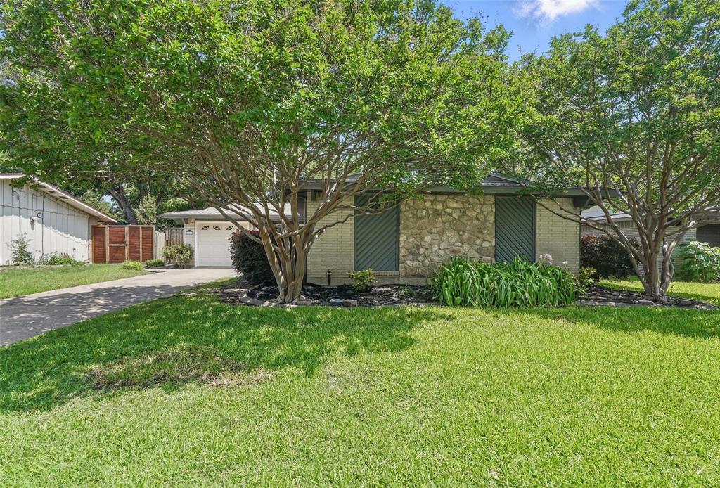 810 Greenhaven Drive, Richardson, TX 75080