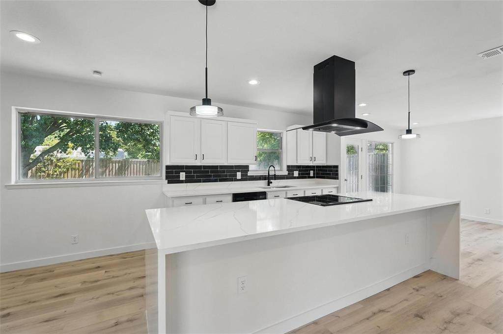 810 Greenhaven Drive, Richardson, TX 75080