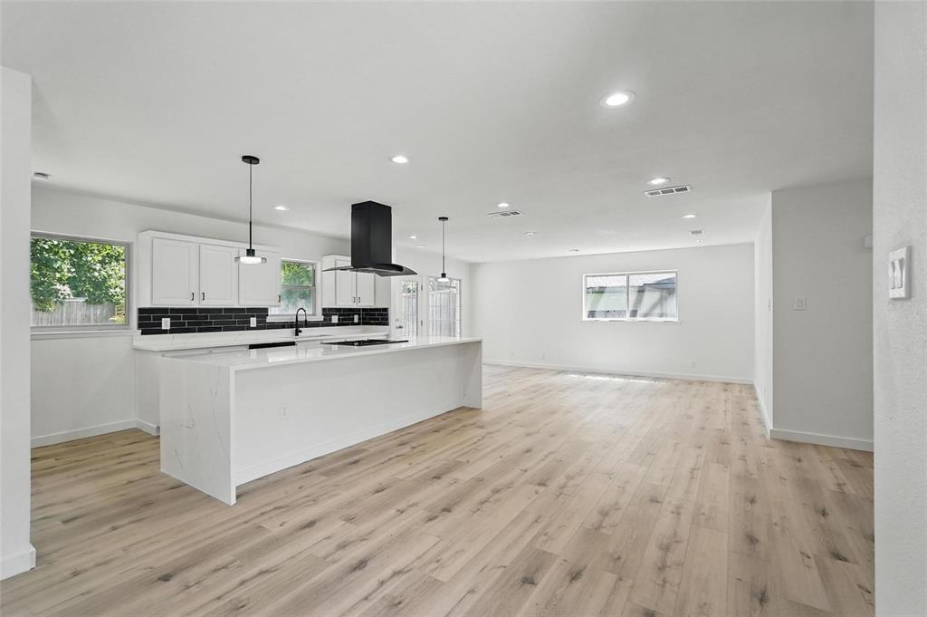 810 Greenhaven Drive, Richardson, TX 75080