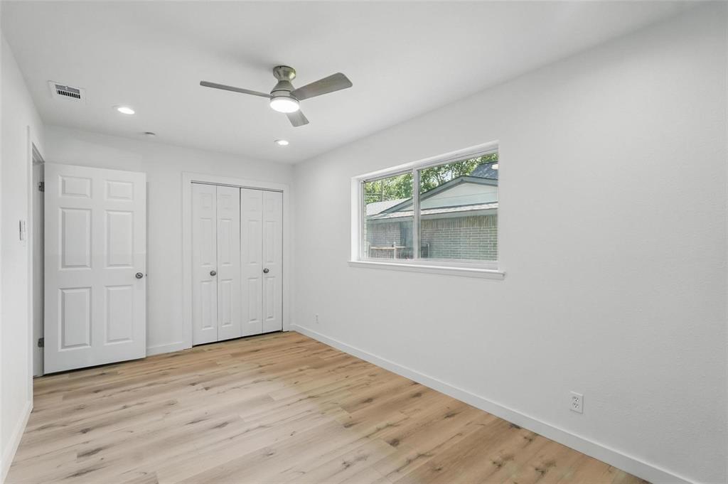 Large Bedroom 2