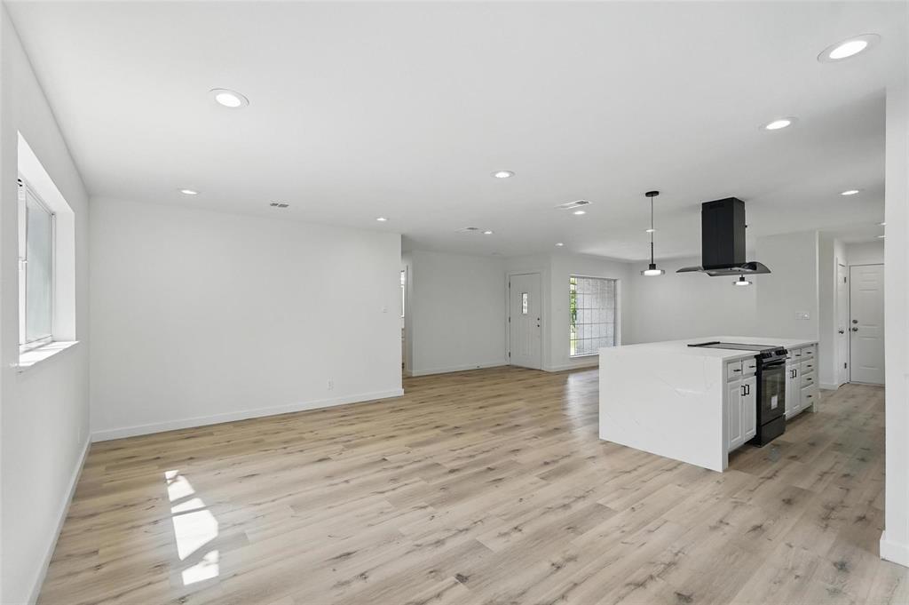 810 Greenhaven Drive, Richardson, TX 75080