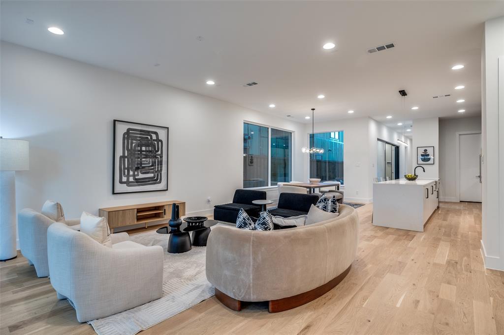 5443 Ellsworth, Dallas, TX 75206 5443 Ellsworth, Dallas, TX 75206
