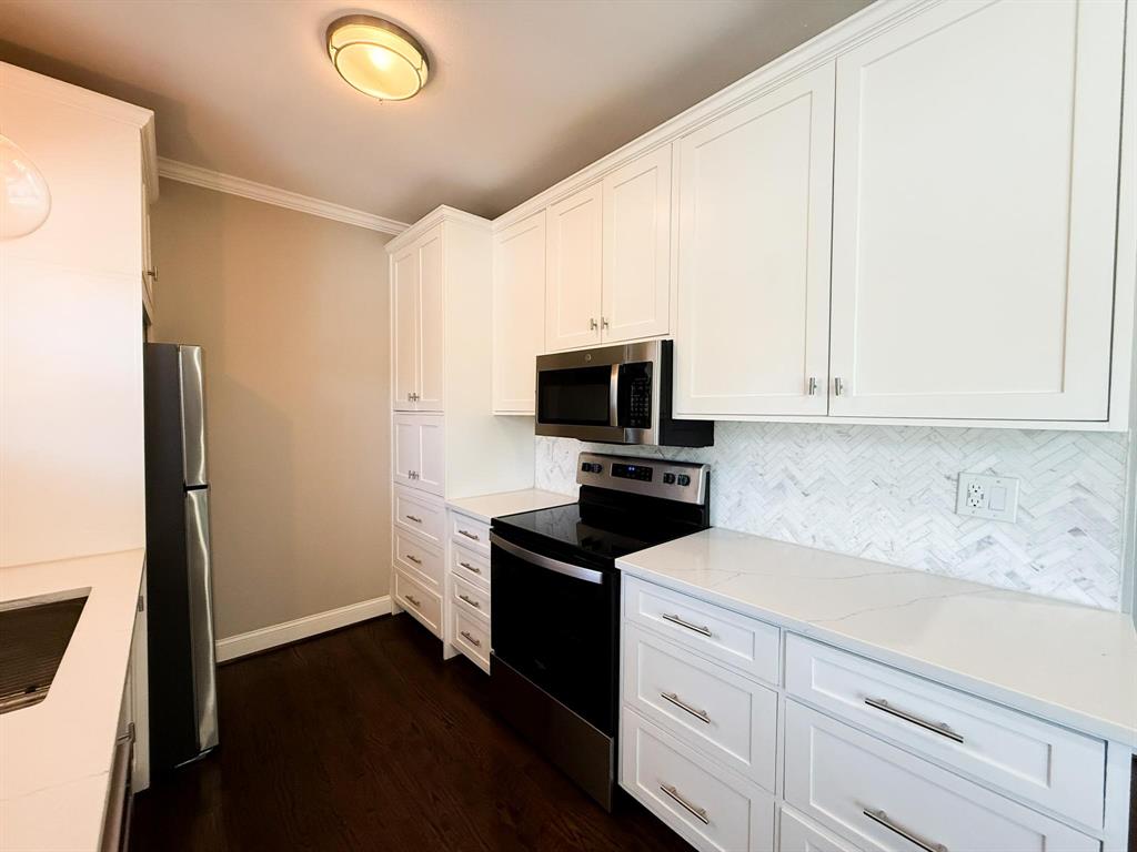 4114 Junius Street, #B, Dallas, TX 75246