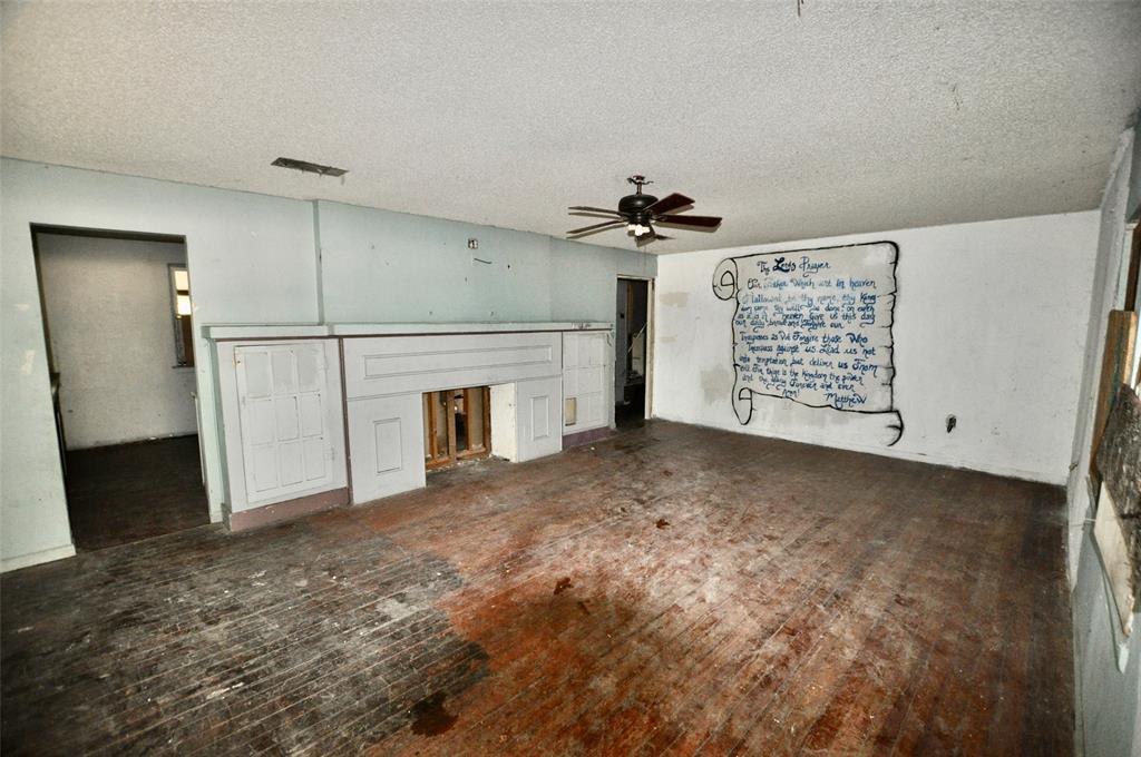 4324 S Cedar Circle Drive, Dallas, TX 75237