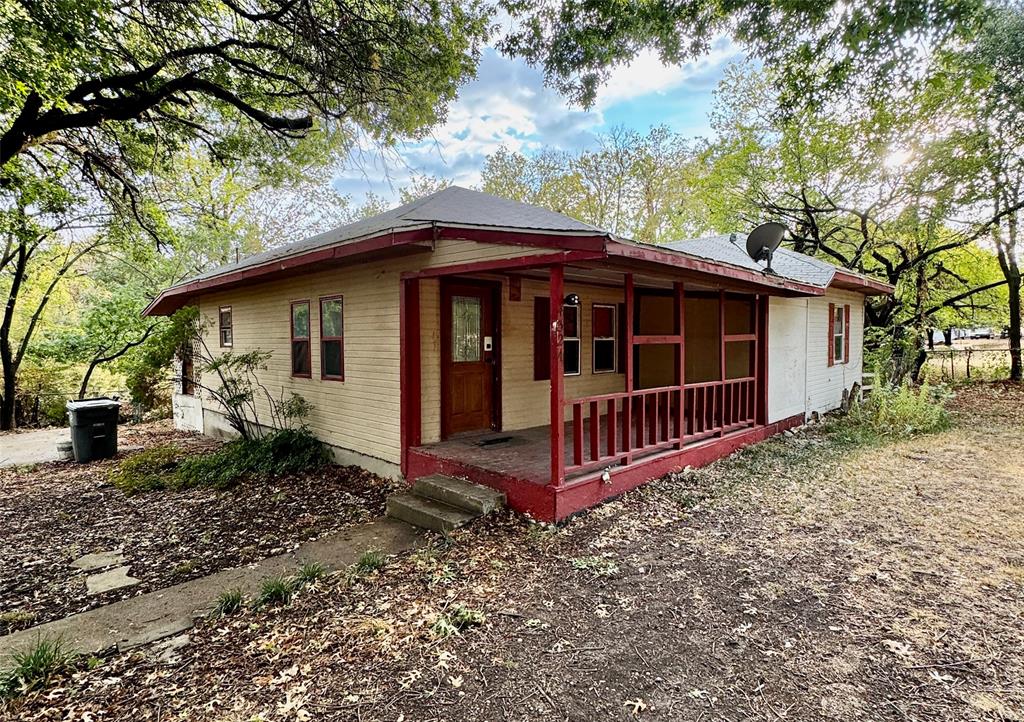 4324 S Cedar Circle Drive, Dallas, TX 75237