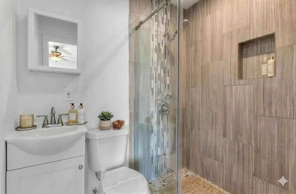 Virtually-staged bathroom