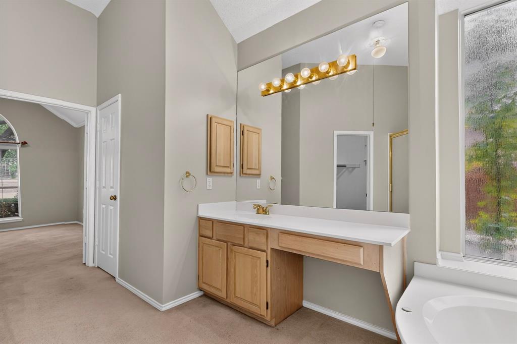 1239 Rivercrest Drive, Mesquite, TX 75181