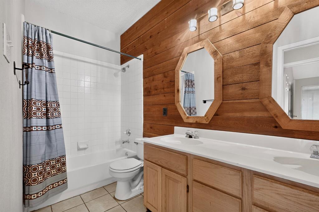 1239 Rivercrest Drive, Mesquite, TX 75181