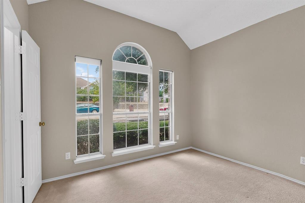 1239 Rivercrest Drive, Mesquite, TX 75181