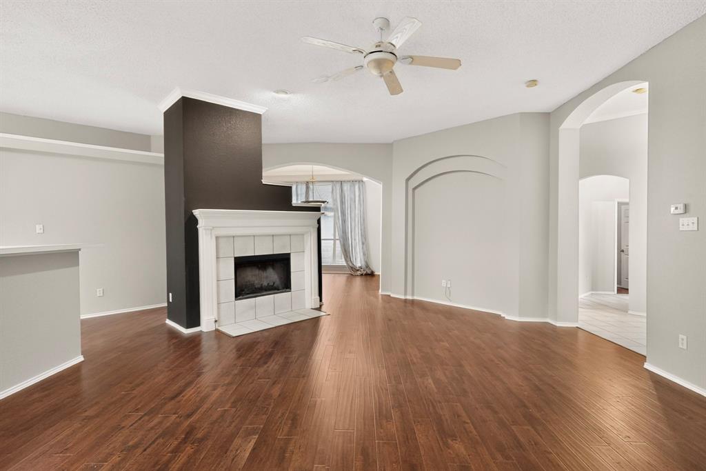 1239 Rivercrest Drive, Mesquite, TX 75181