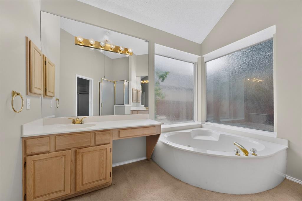 1239 Rivercrest Drive, Mesquite, TX 75181
