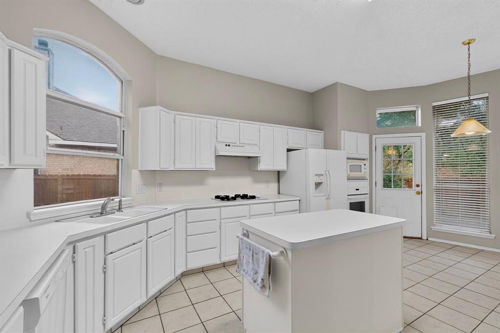 1239 Rivercrest Drive, Mesquite, TX 75181