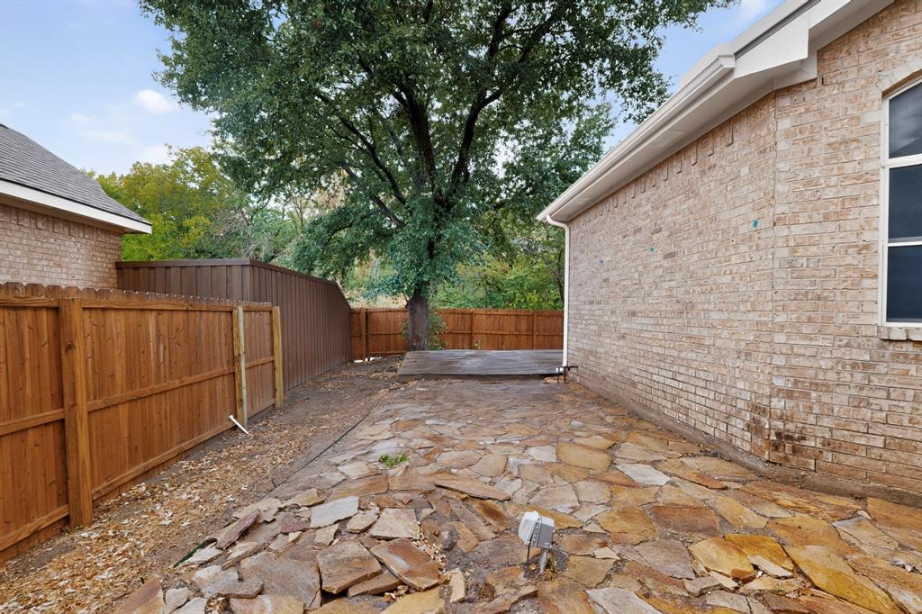 1239 Rivercrest Drive, Mesquite, TX 75181
