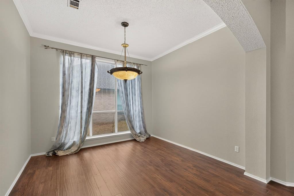 1239 Rivercrest Drive, Mesquite, TX 75181
