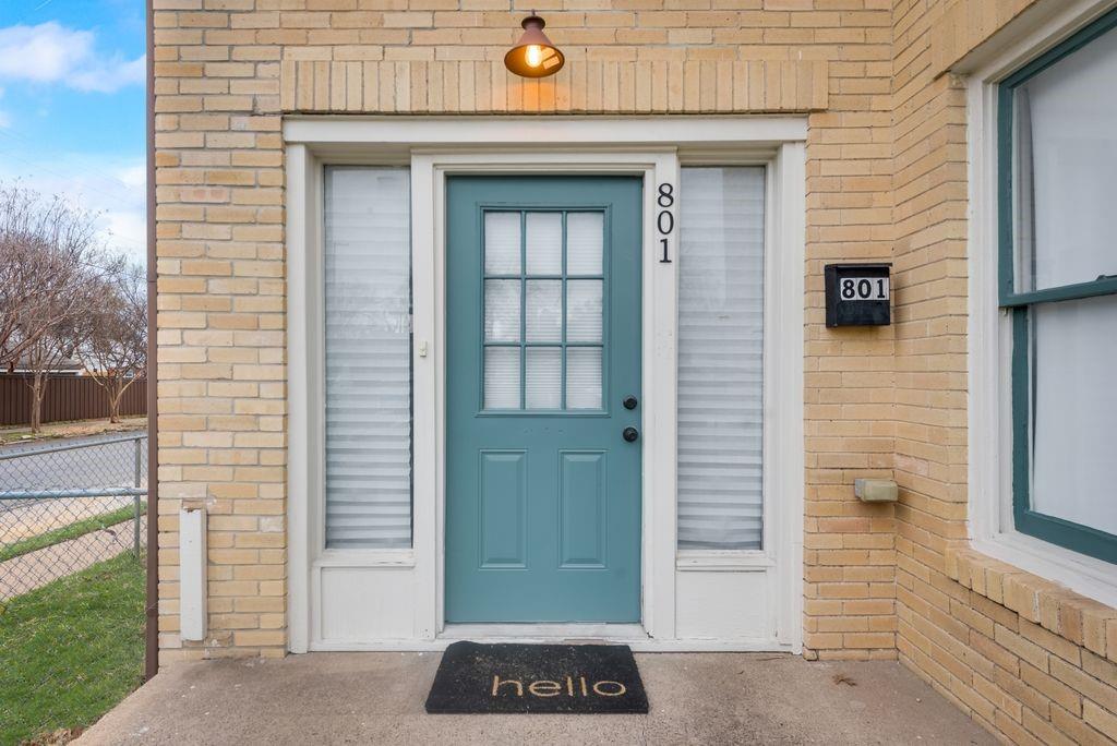 801 Woodlawn Avenue, Dallas, TX 75208