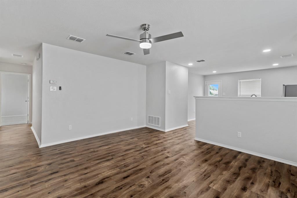 932 Poncho Lane, Fort Worth, TX 76052