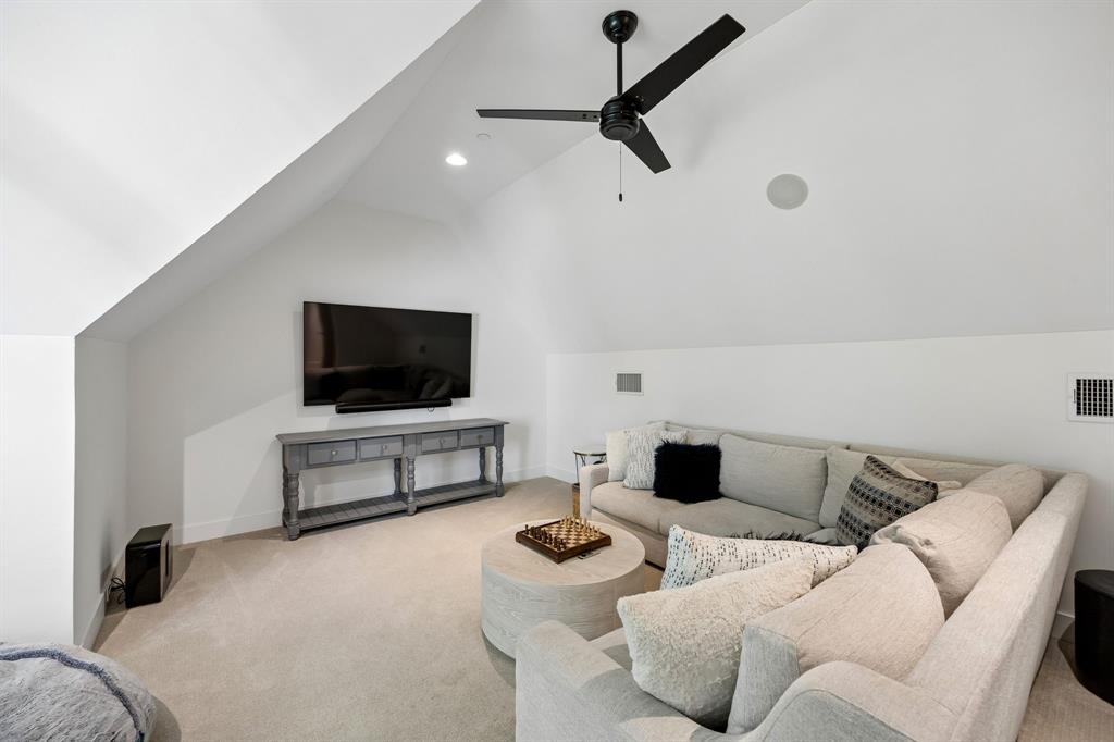 4437 Grassmere Ln - Tom Hughes Team