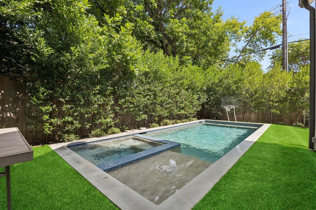 4437 Grassmere Ln - Tom Hughes Team