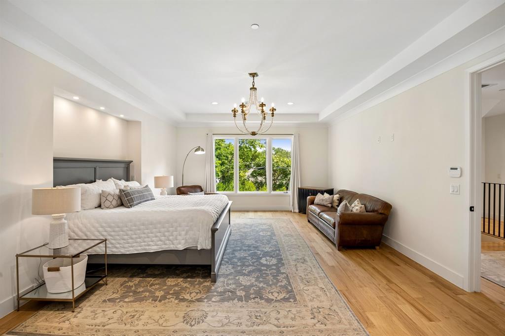 4437 Grassmere Ln - Tom Hughes Team