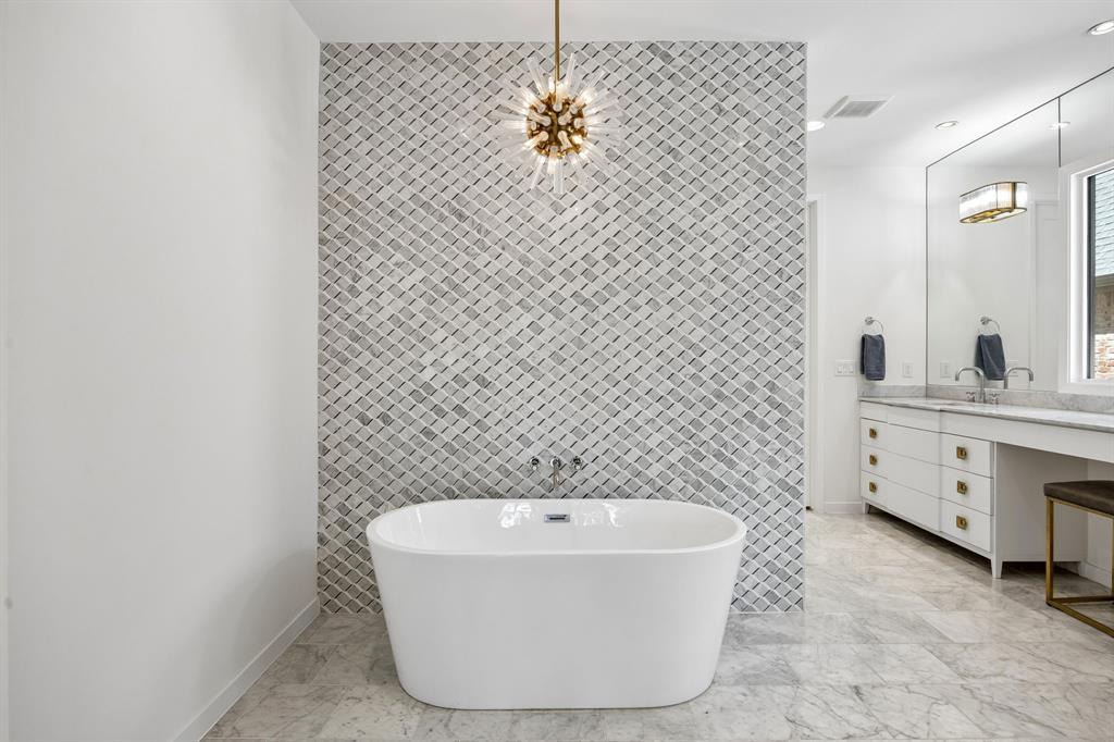 4437 Grassmere Ln - Tom Hughes Team