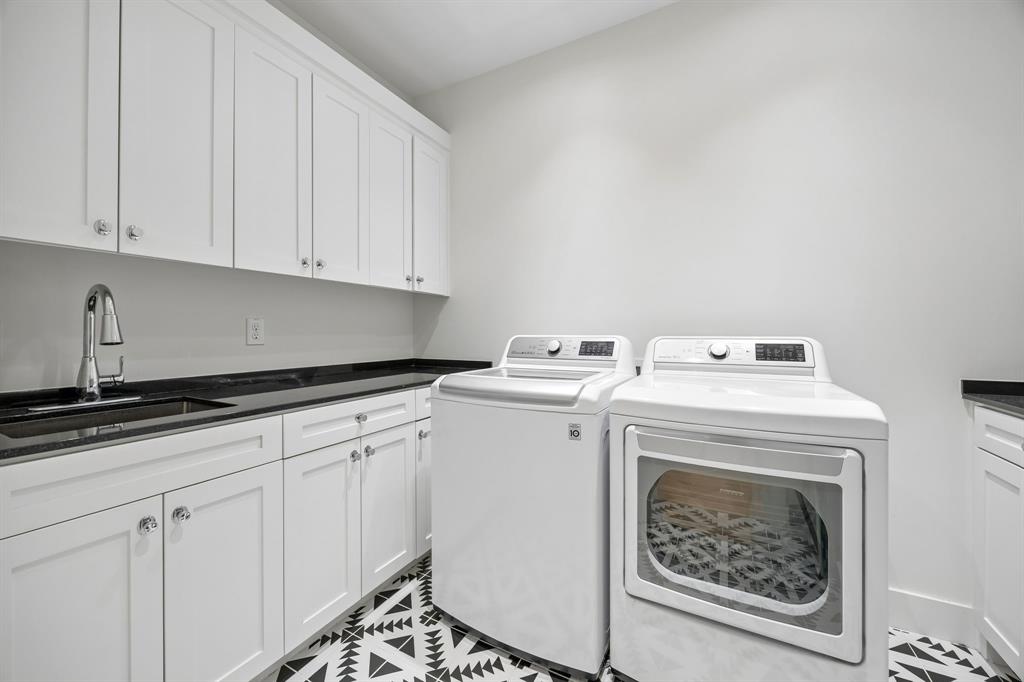 4437 Grassmere Ln - Tom Hughes Team