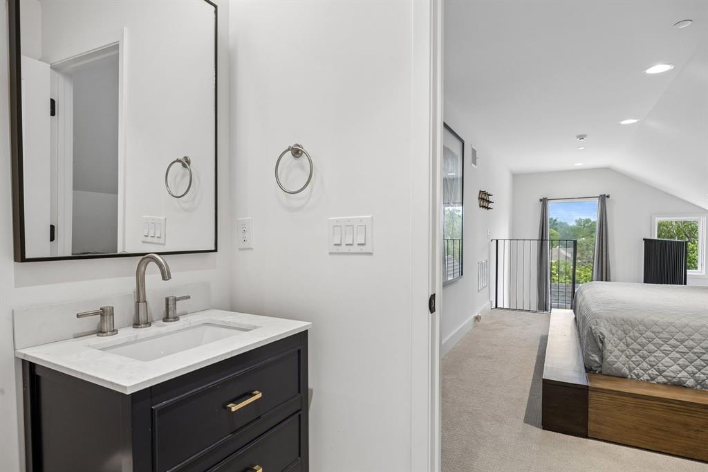 4437 Grassmere Ln - Tom Hughes Team