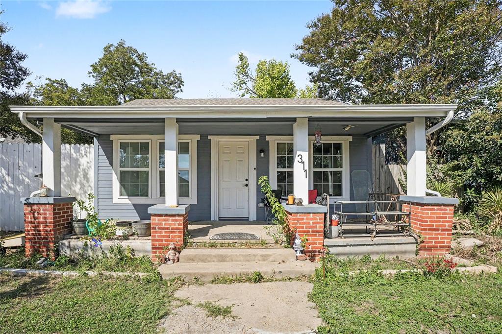 311 Wyatt Street, Waxahachie, TX 75165