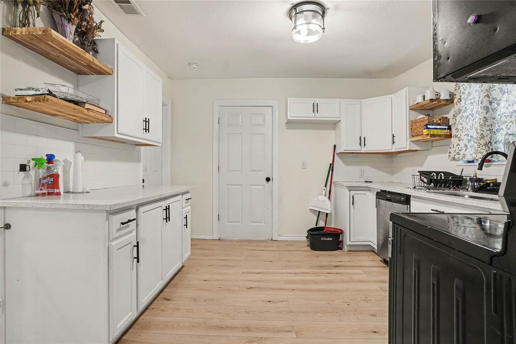 311 Wyatt Street, Waxahachie, TX 75165