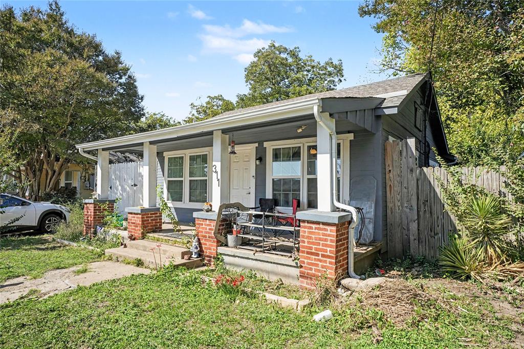 311 Wyatt Street, Waxahachie, TX 75165
