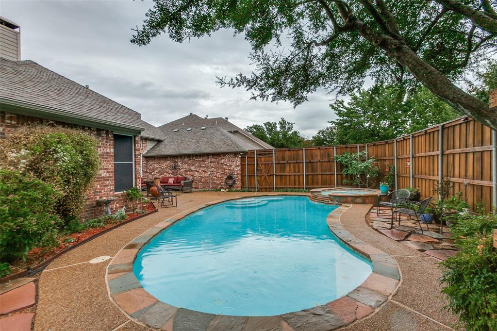 Beautiful Pool with spa