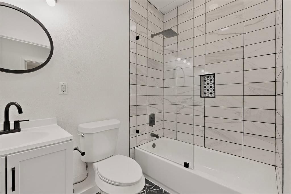 1100 S Brighton Avenue, Dallas, TX 75208