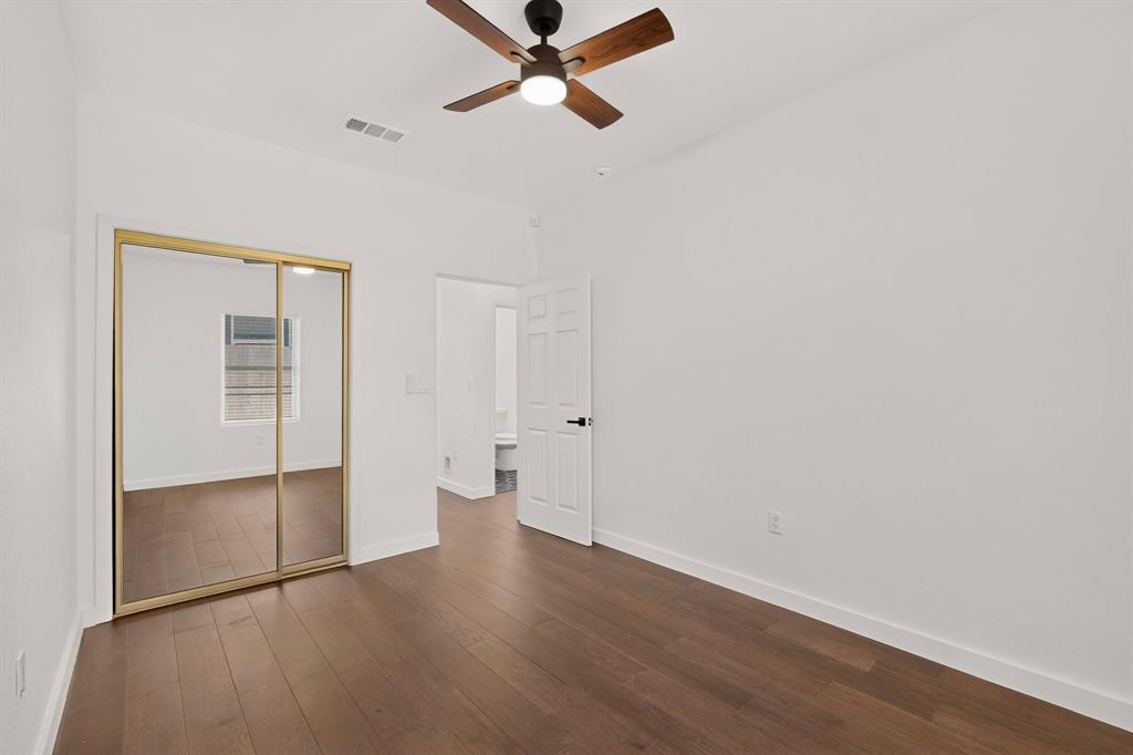 1100 S Brighton Avenue, Dallas, TX 75208
