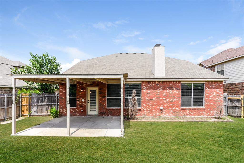 1209 Wentwood Drive, DeSoto, TX 75115