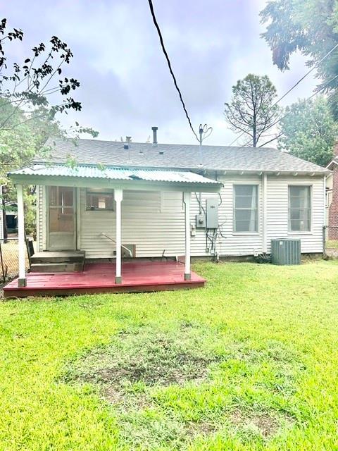 904 W Ave E, Garland, TX 75040