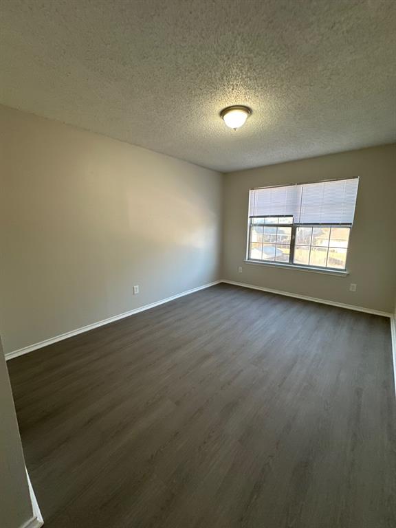 1221 Newsom Road, Mesquite, TX 75149