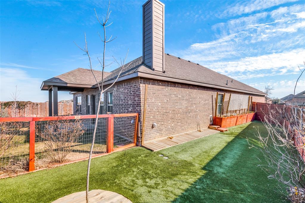 229 Dakota Drive, Waxahachie, TX 75167