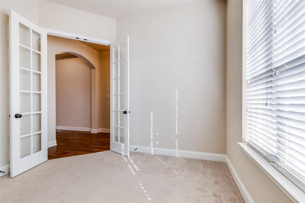 229 Dakota Drive, Waxahachie, TX 75167