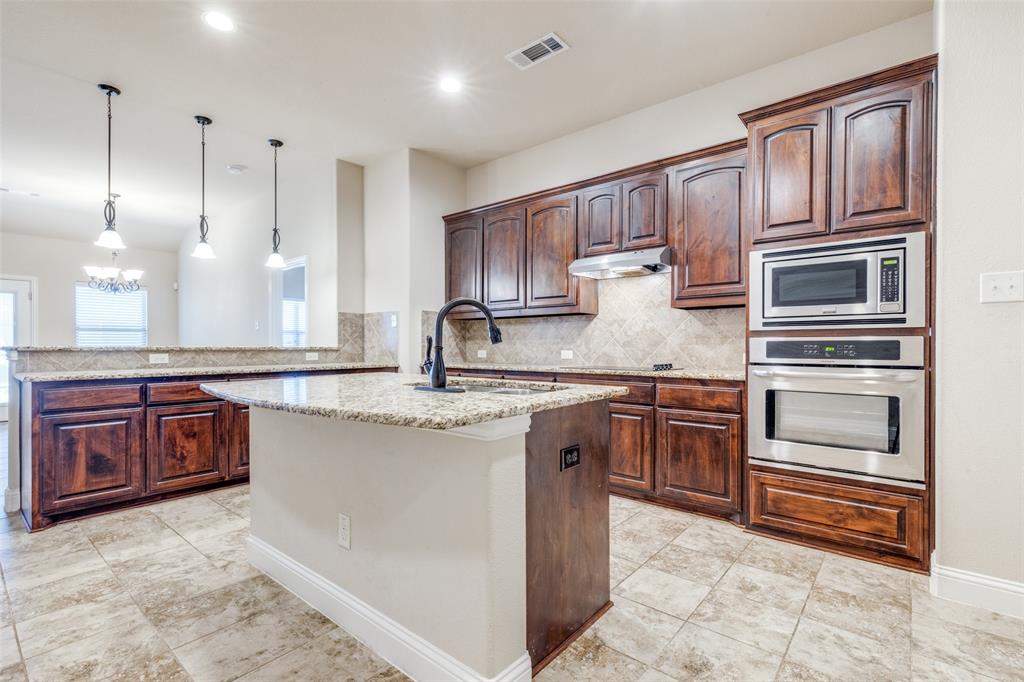 229 Dakota Drive, Waxahachie, TX 75167