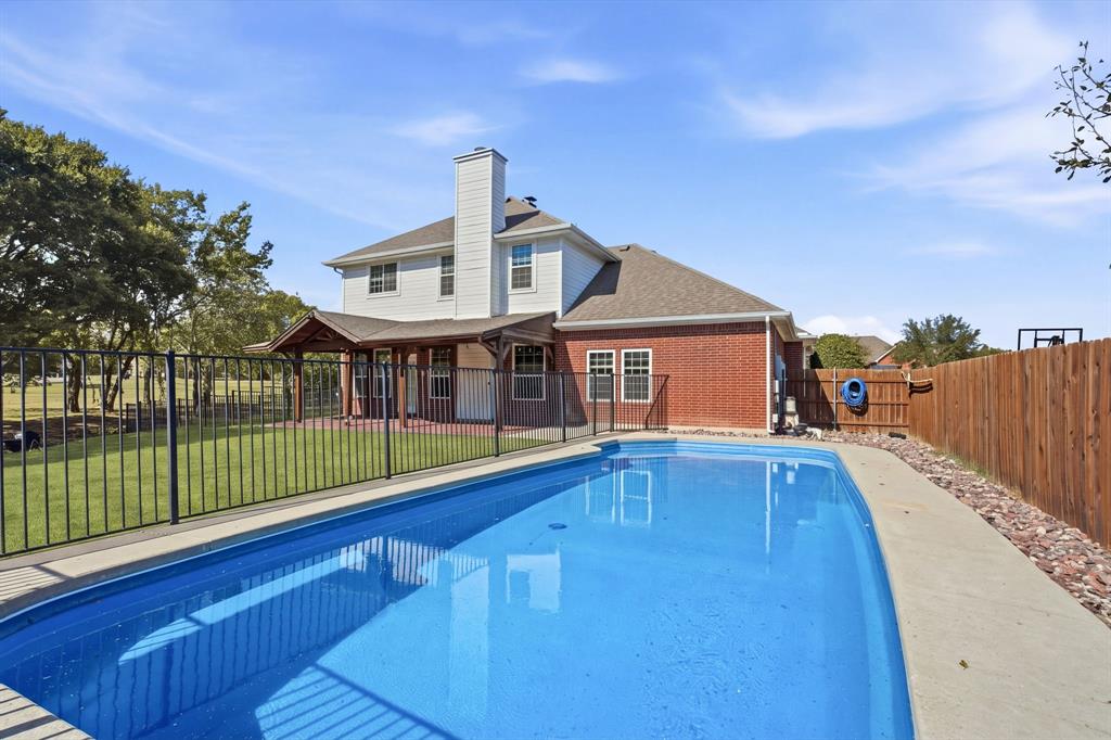 1915 Thornberry Drive, Melissa, TX 75454