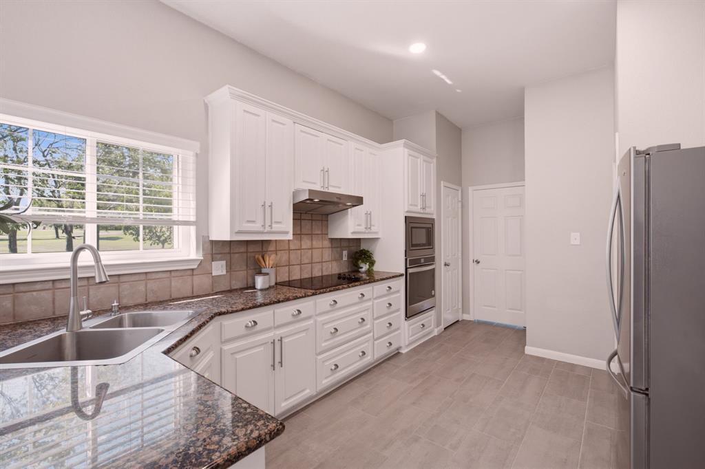 1915 Thornberry Drive, Melissa, TX 75454